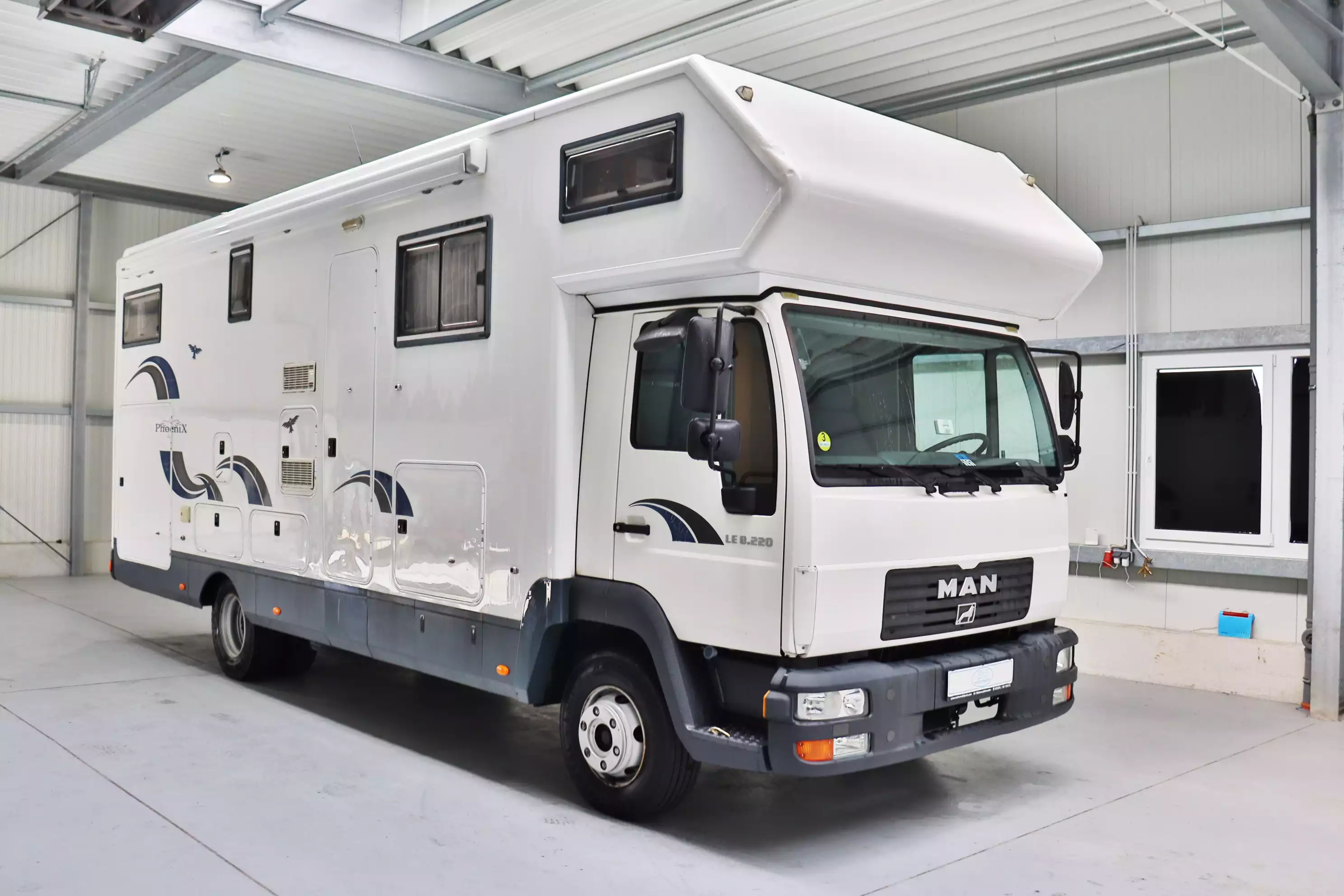 PHOENIX A 8200 G MAN